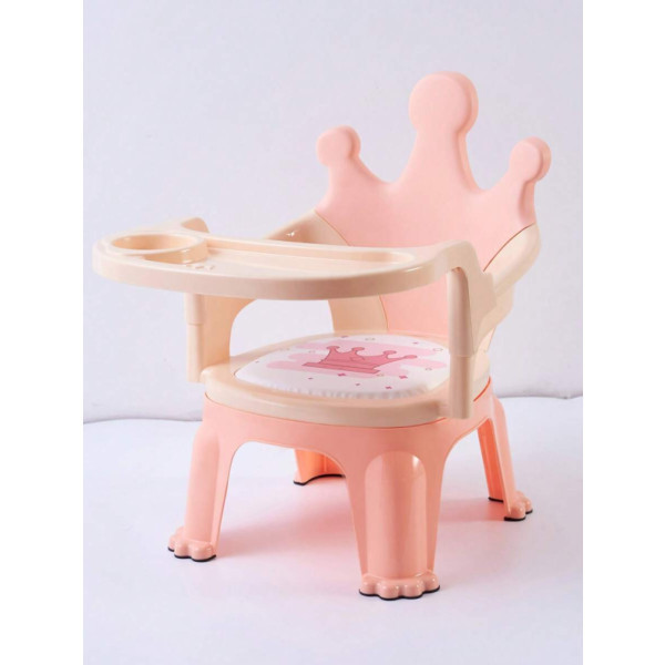 كرسي طعام باللون المشمشي 💗