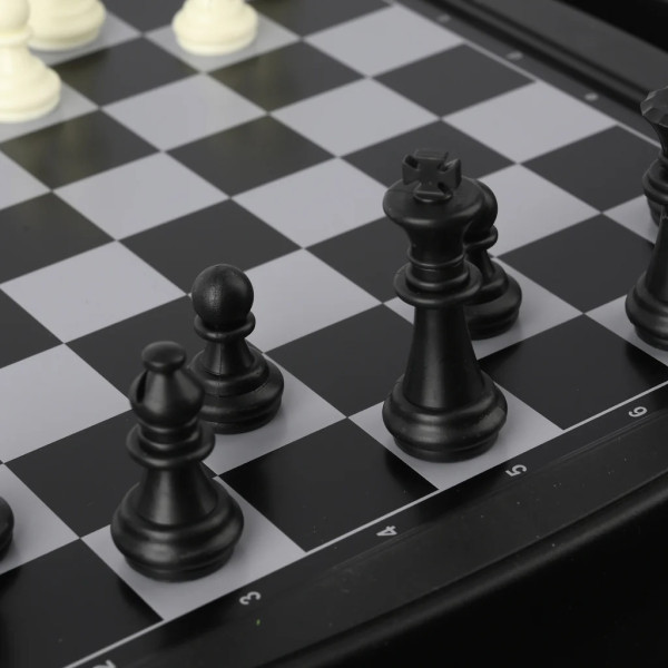 شطرنج 5 في 1 🎲